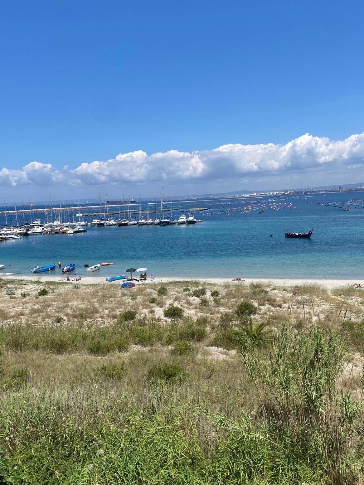 Besanvito - Sea Apartments Taranto Bagian luar foto
