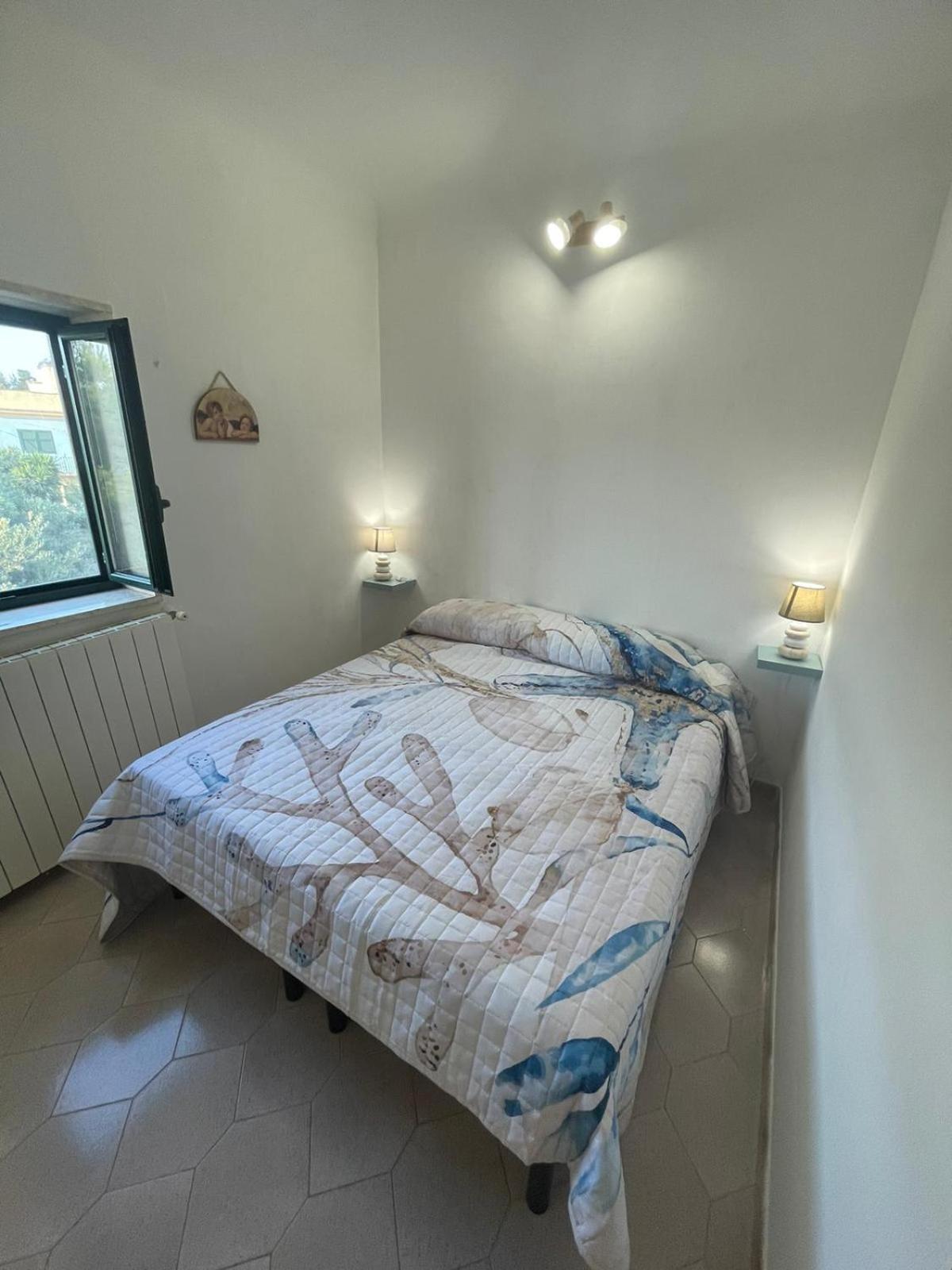 Besanvito - Sea Apartments Taranto Bagian luar foto