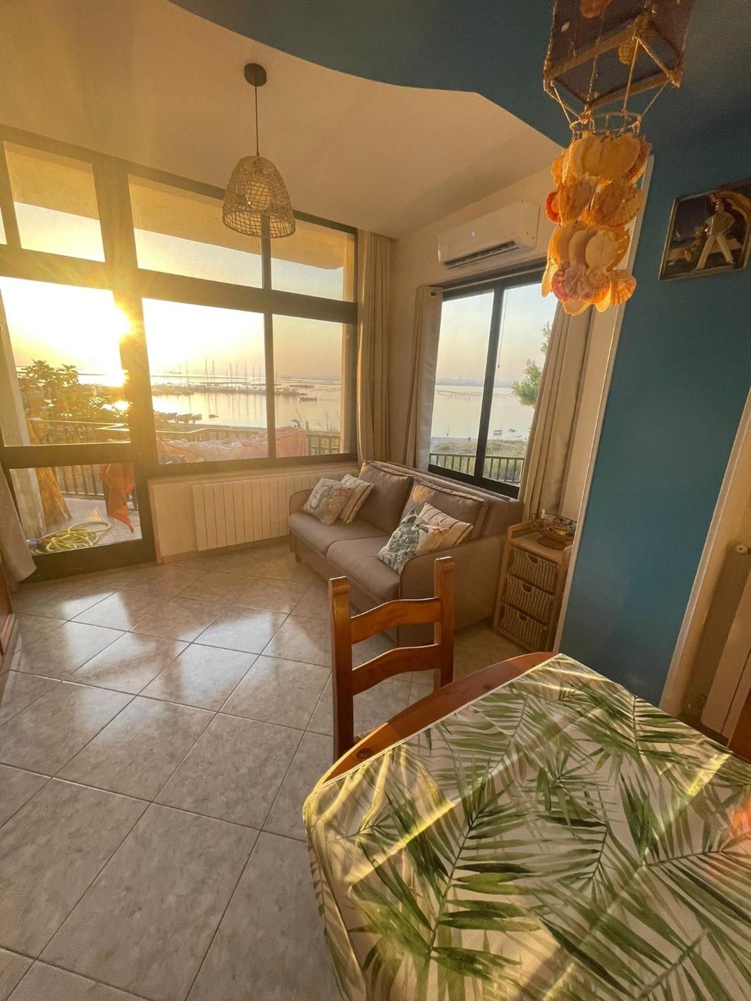 Besanvito - Sea Apartments Taranto Bagian luar foto